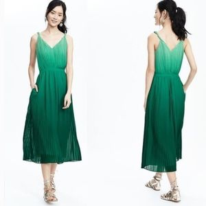 Banana Republic Green Ombré Pleated Midi Dress Size 6